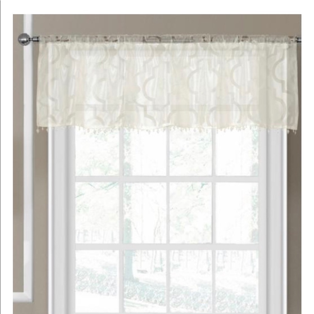 Lerner Montego Sheer Beaded Window Valance